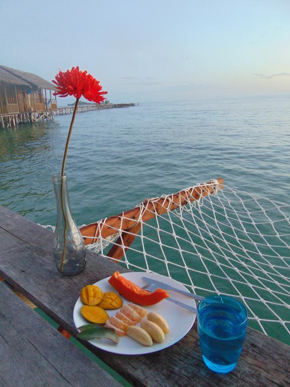 Hamueco Dive Resort Raja Ampat Rabia Esterno foto